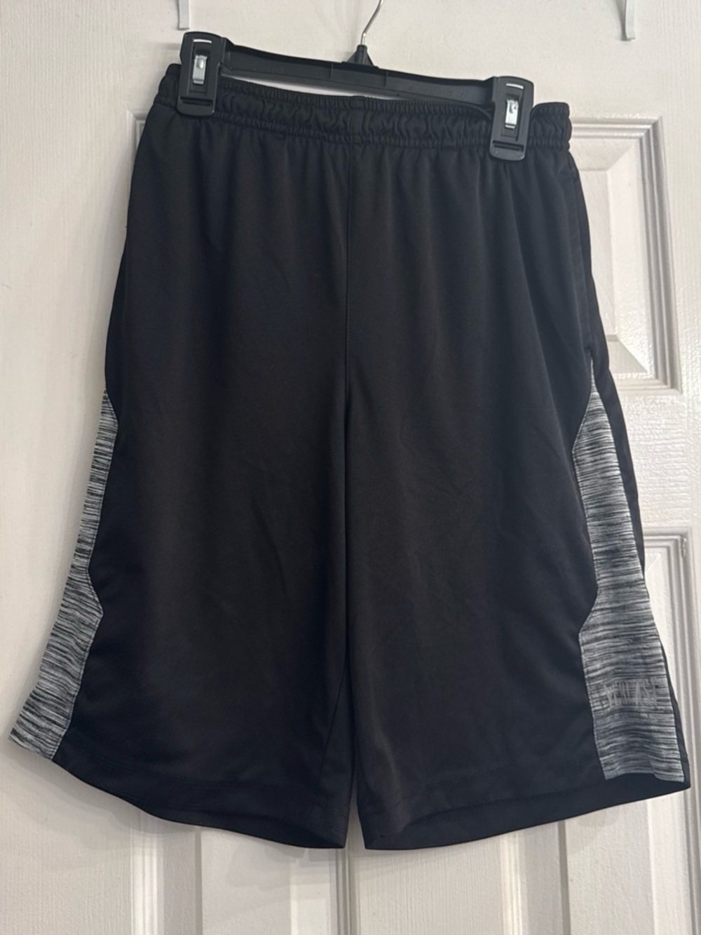 Everlast Men's Black Athletic Shorts with Gray Heather Side Panels size L